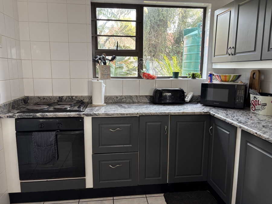 4 Bedroom Property for Sale in Beacon Bay Eastern Cape